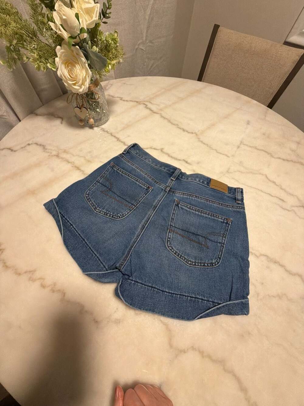 American Eagle Women's Mom Short High Rise Denim Shorts Size 6